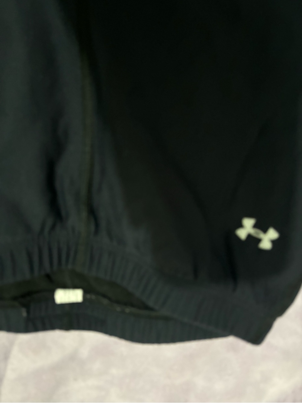Under Armour Black Performance Leggings with Logo - Picture 3 of 4